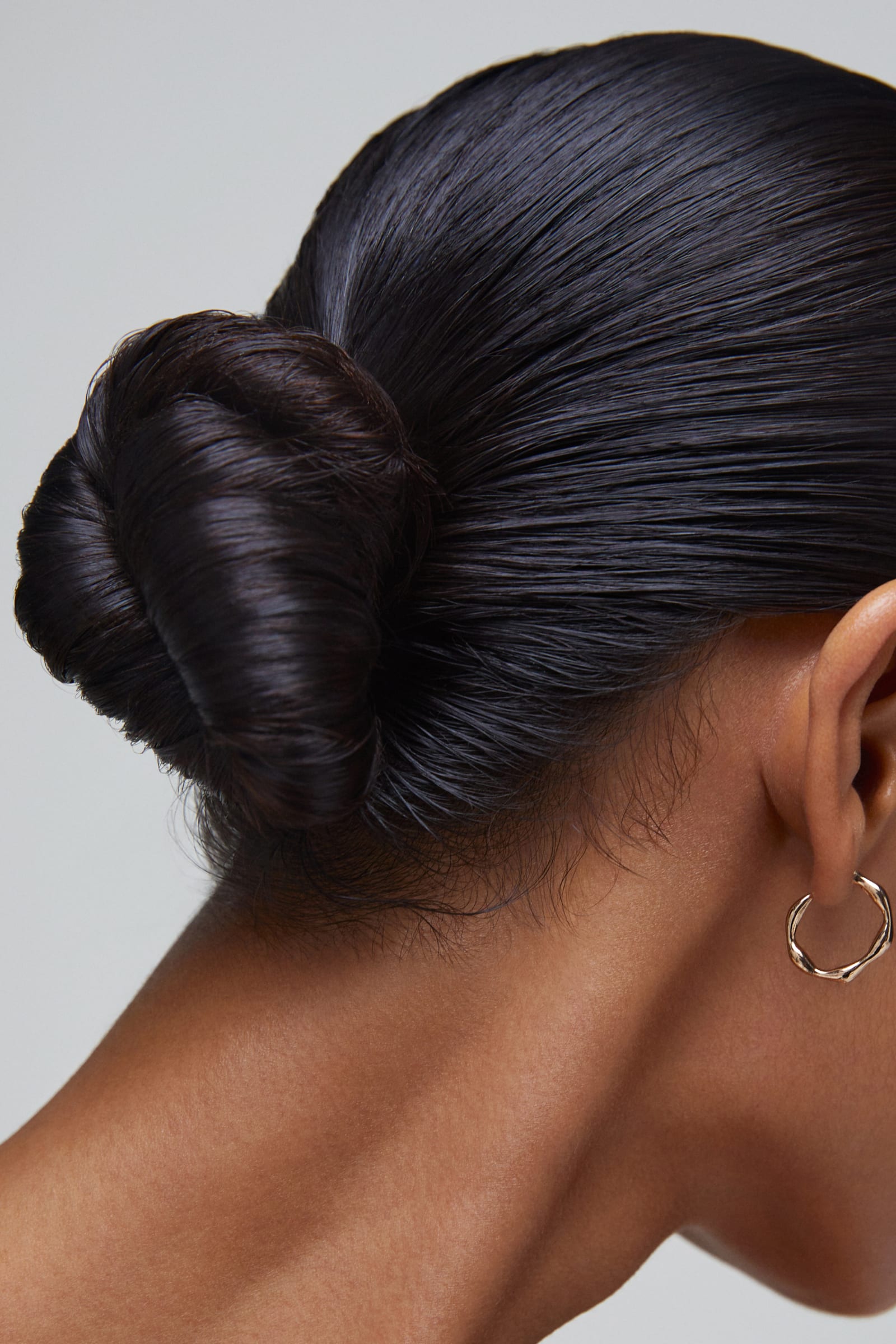 épres treated hair � sleek finish